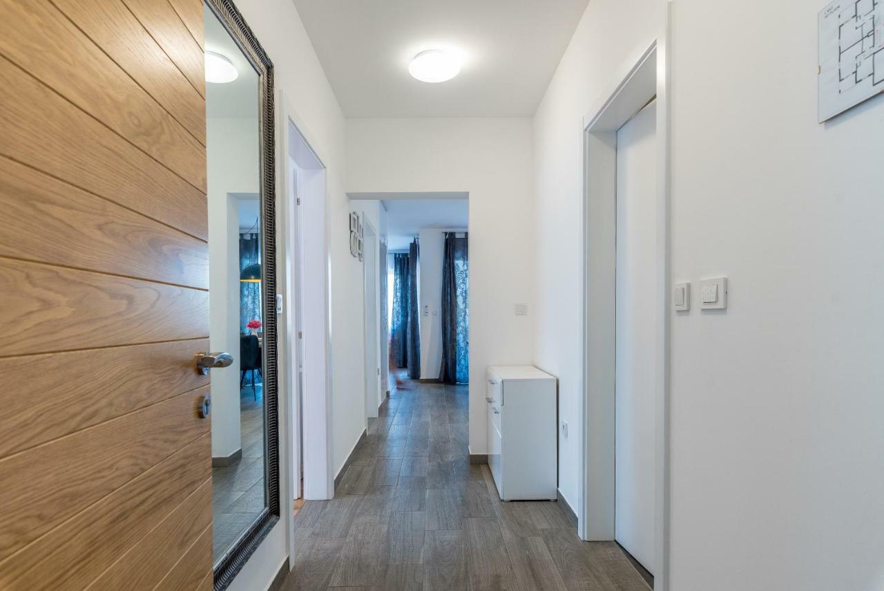 Villa Anja 1St Floor Peroj Extérieur photo