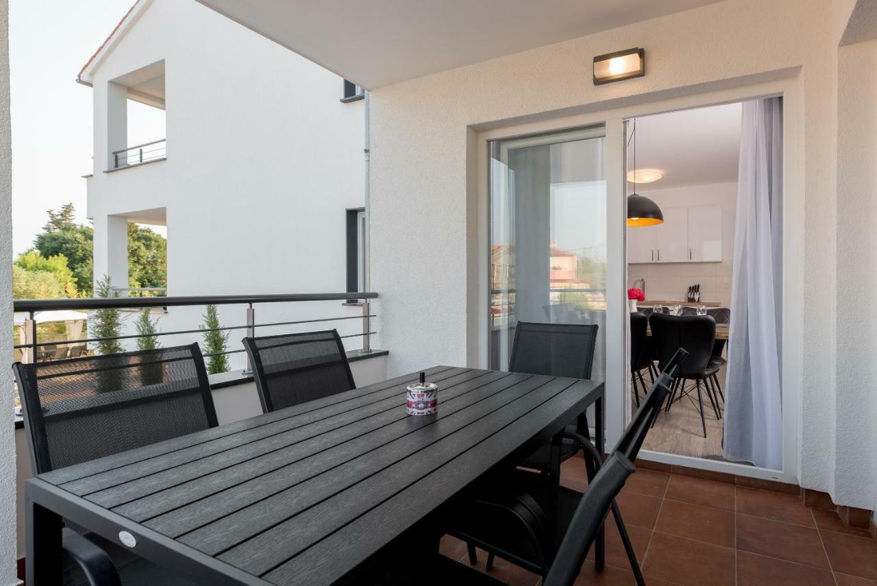 Villa Anja 1St Floor Peroj Extérieur photo