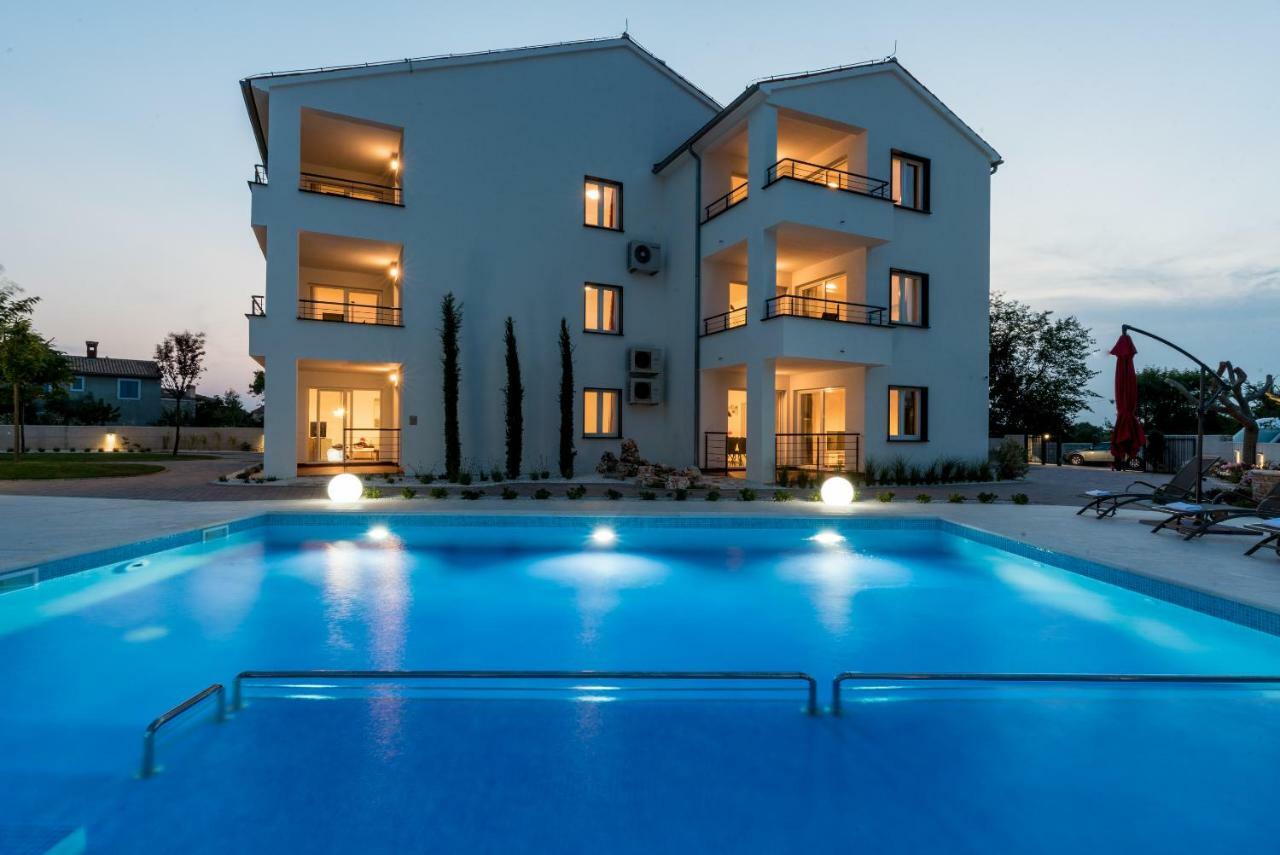 Villa Anja 1St Floor Peroj Extérieur photo