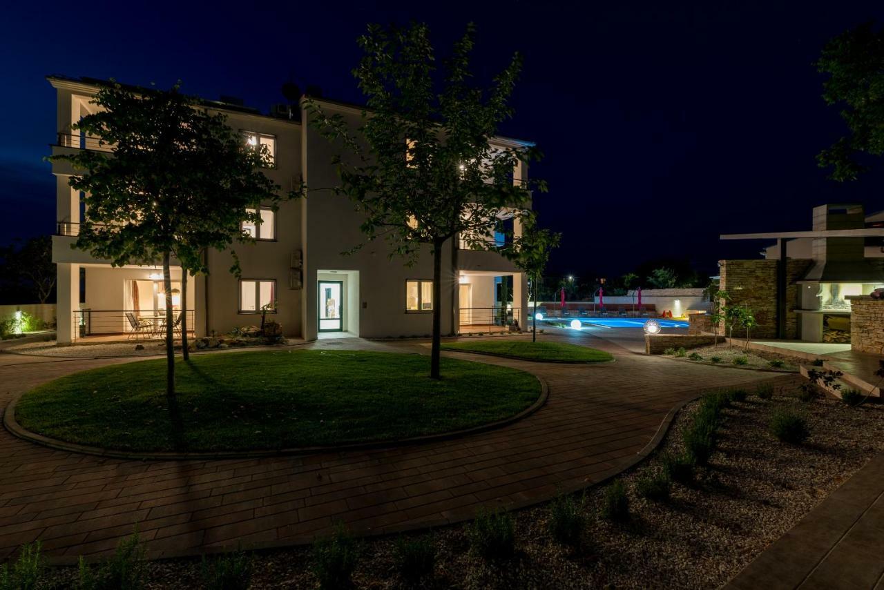 Villa Anja 1St Floor Peroj Extérieur photo