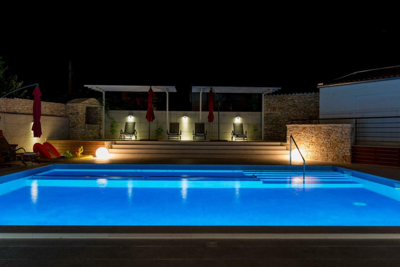 Villa Anja 1St Floor Peroj Extérieur photo