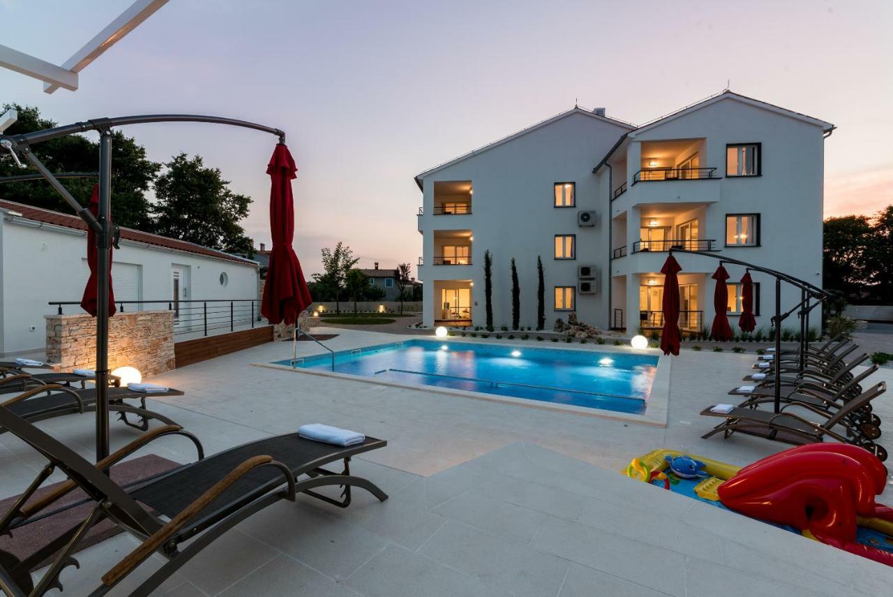 Villa Anja 1St Floor Peroj Extérieur photo