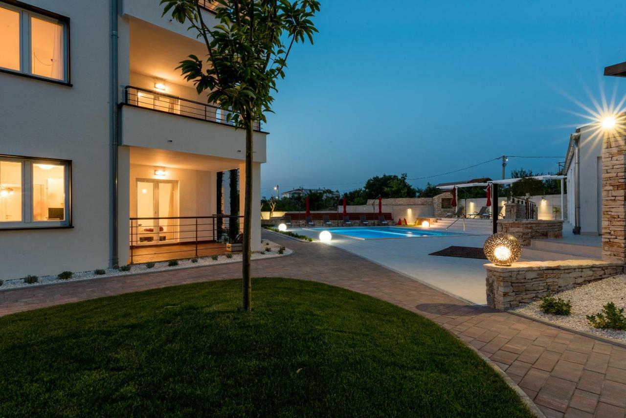 Villa Anja 1St Floor Peroj Extérieur photo