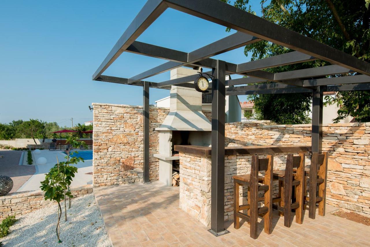 Villa Anja 1St Floor Peroj Extérieur photo