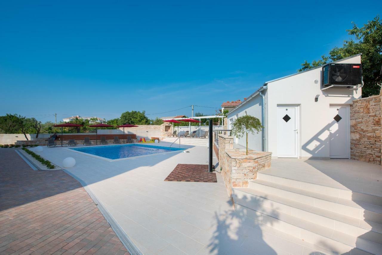 Villa Anja 1St Floor Peroj Extérieur photo