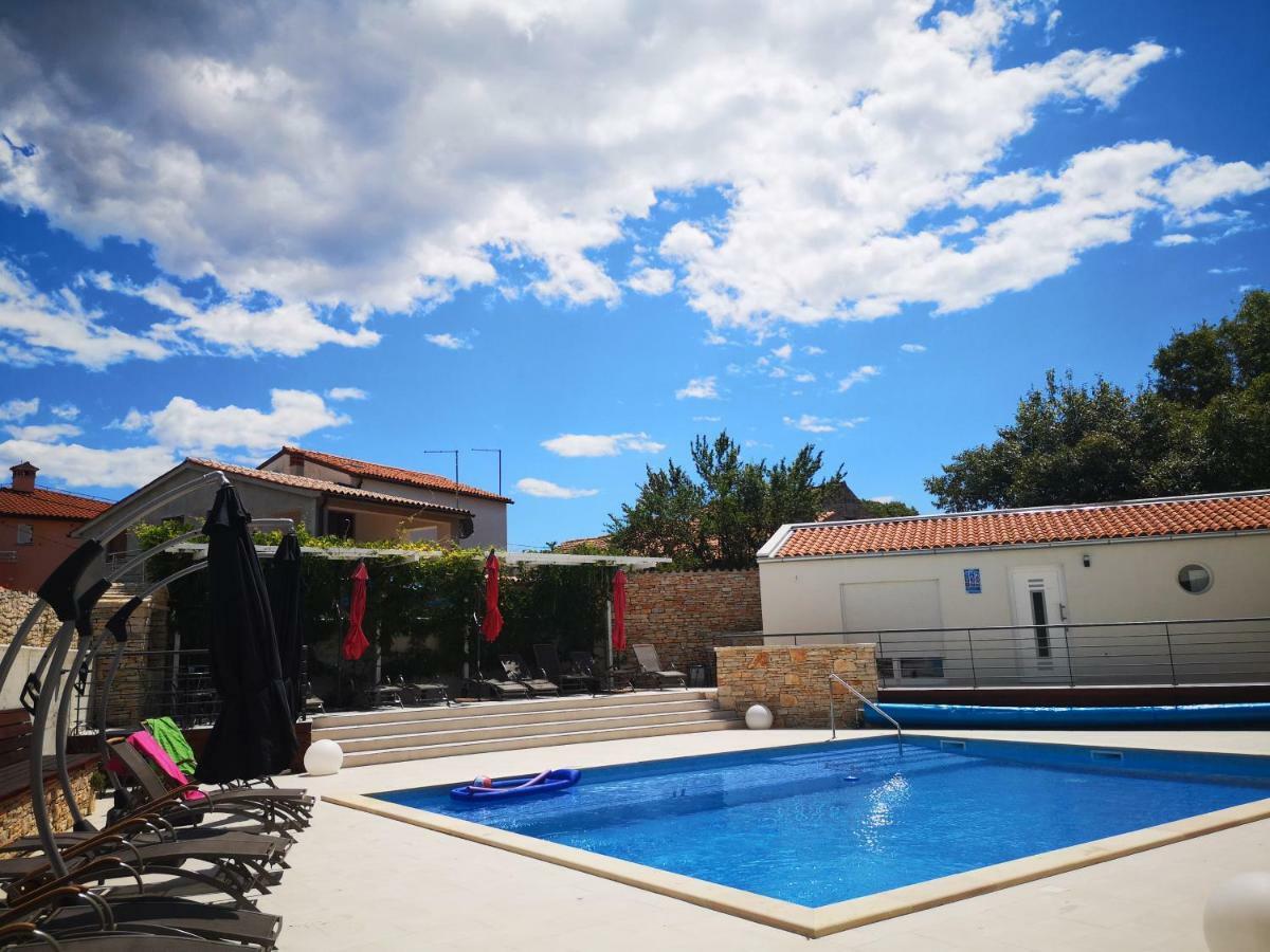 Villa Anja 1St Floor Peroj Extérieur photo